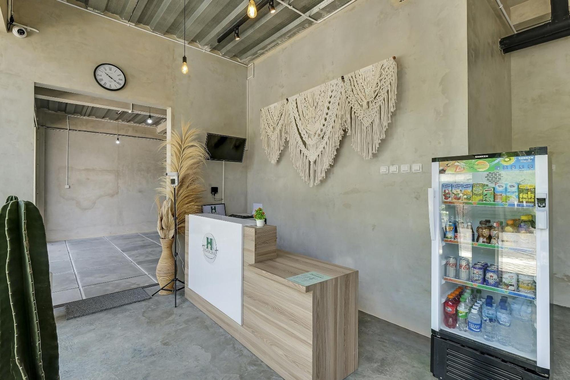 Super Oyo Capital O 90983 Harmony Easy Stay Maguwo Ngoại thất bức ảnh